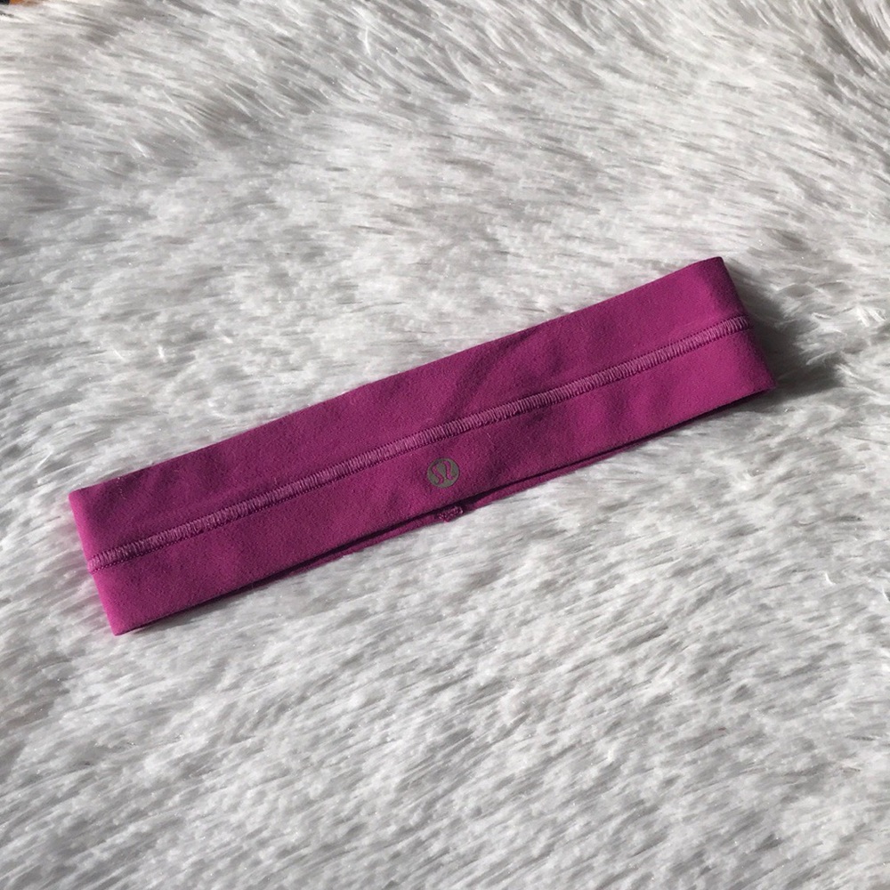 Lululemon Fly Away Tamer Headband